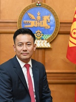 О.Батнайрамдал